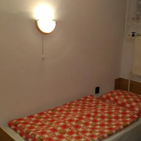 Privát Tibo *