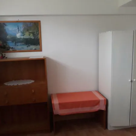 Privát Tibo *